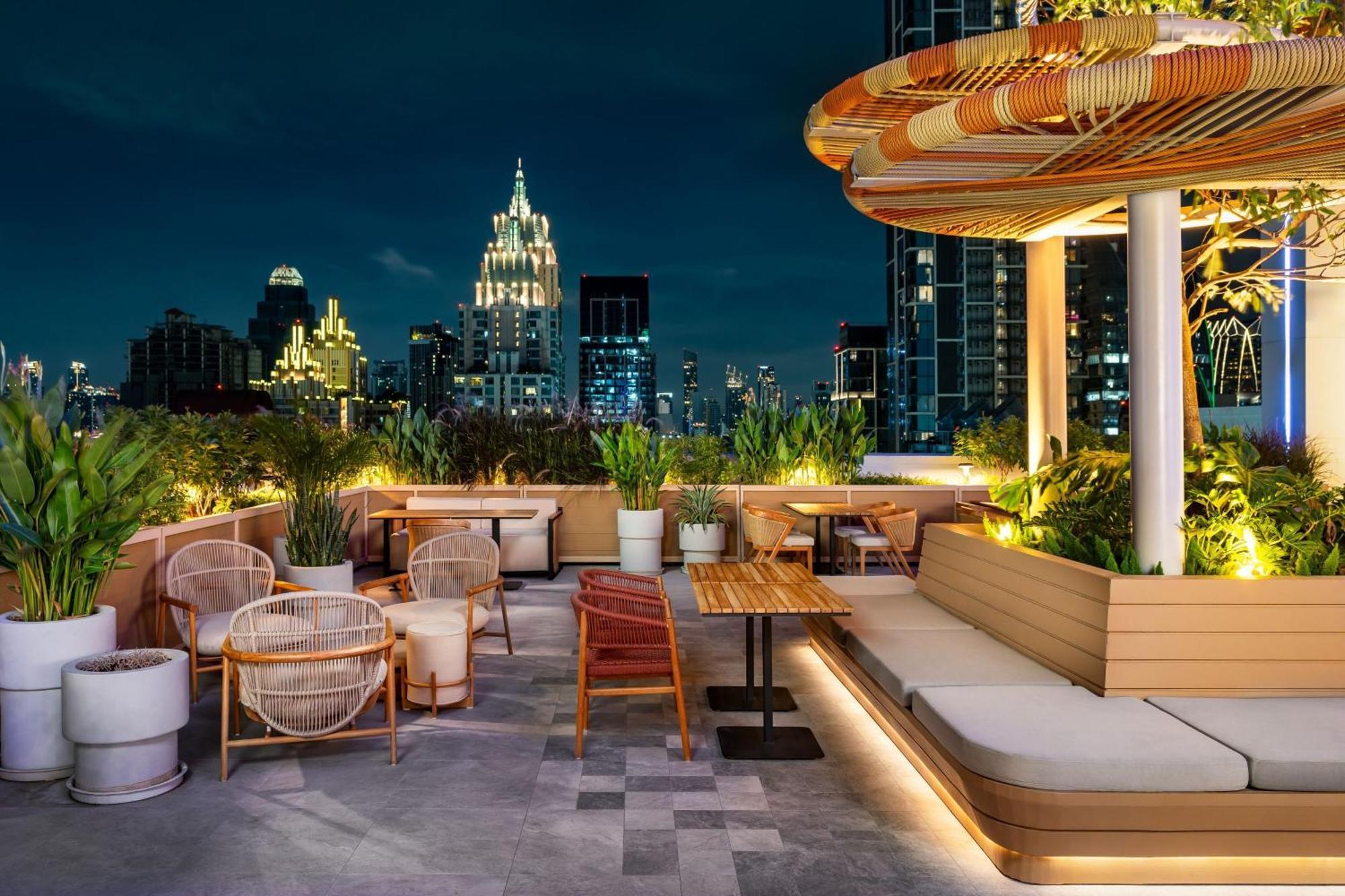 Moxy Bangkok Ratchaprasong Hotel Ngoại thất bức ảnh