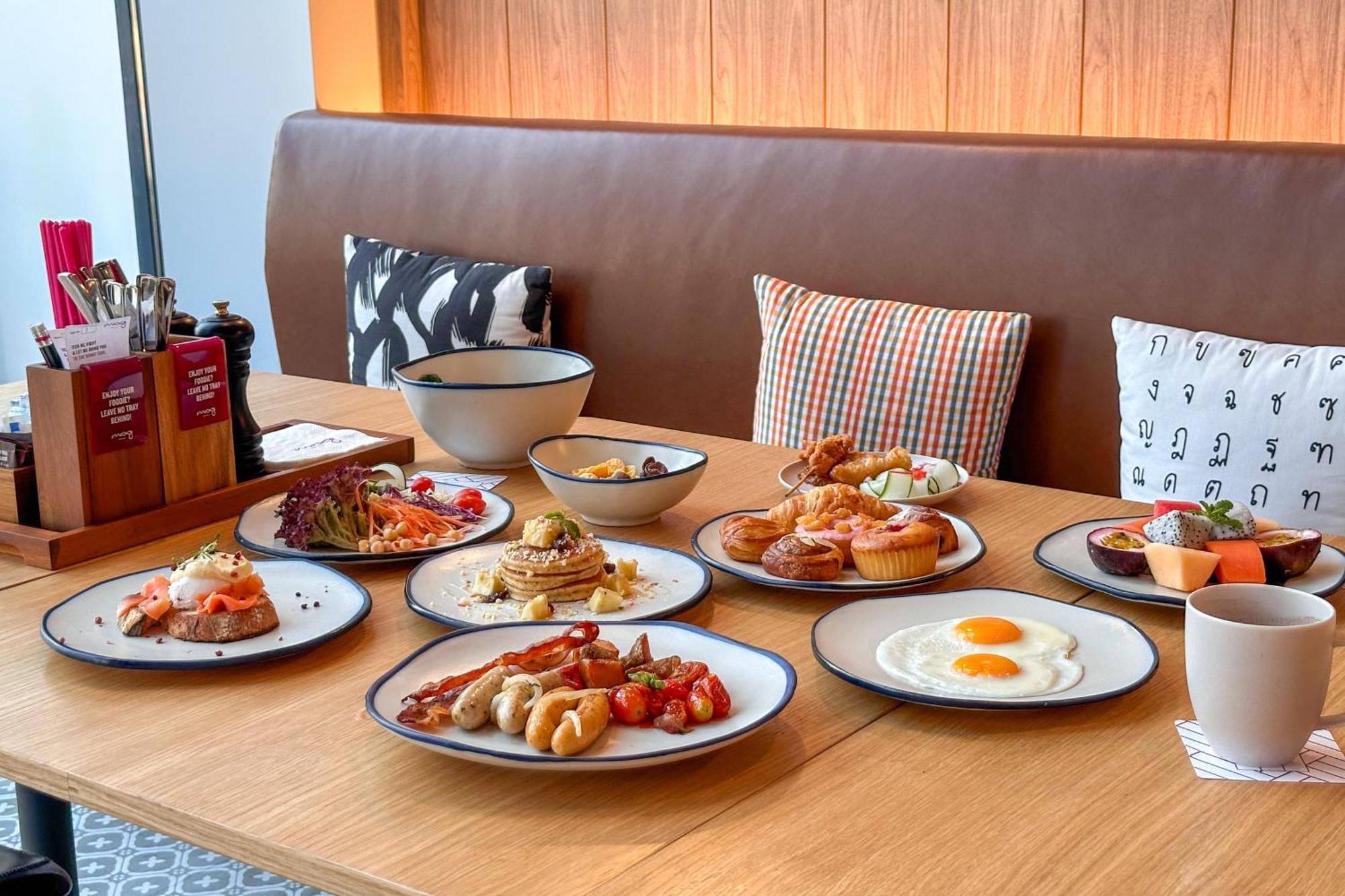 Moxy Bangkok Ratchaprasong Hotel Ngoại thất bức ảnh