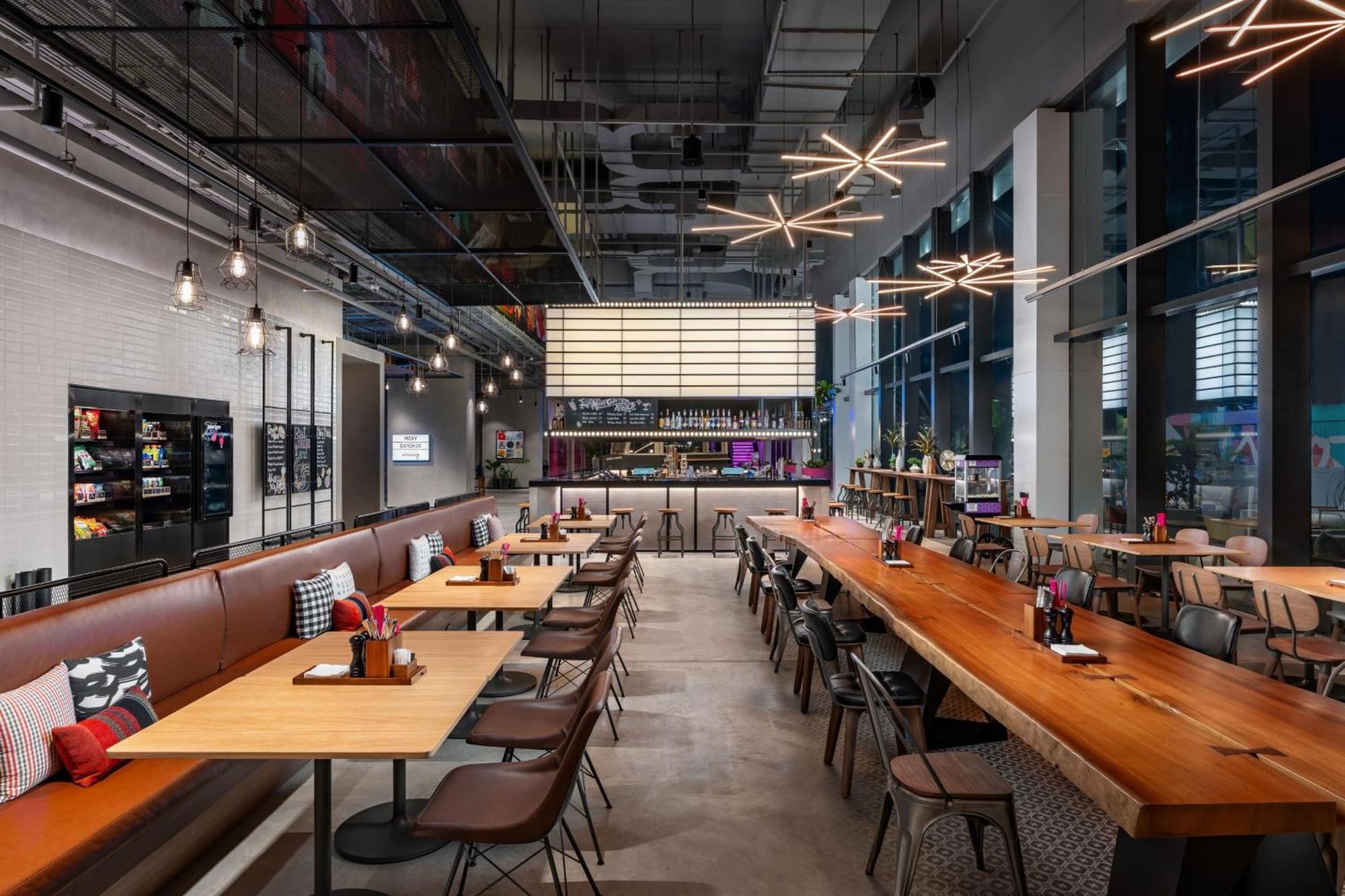 Moxy Bangkok Ratchaprasong Hotel Ngoại thất bức ảnh