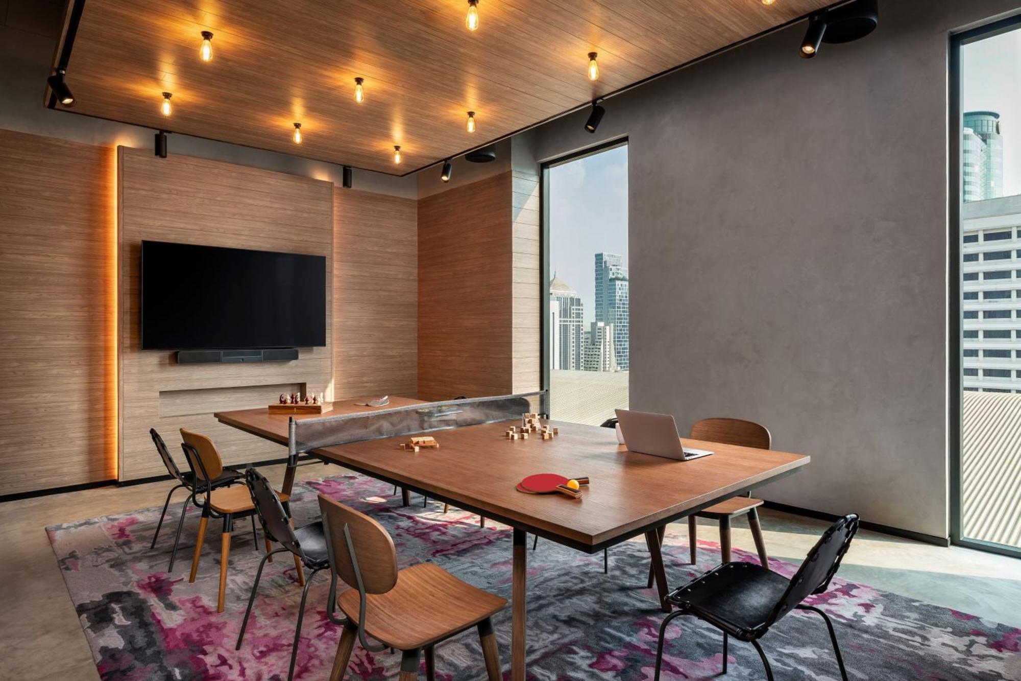 Moxy Bangkok Ratchaprasong Hotel Ngoại thất bức ảnh