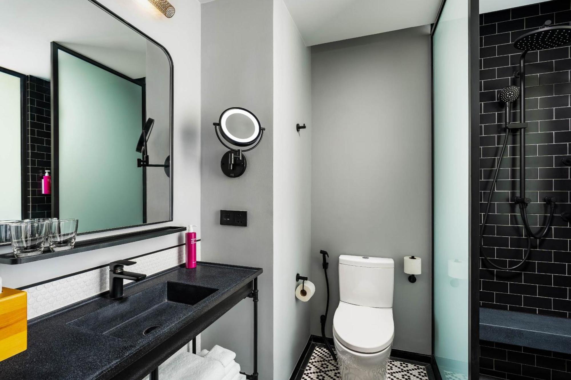 Moxy Bangkok Ratchaprasong Hotel Ngoại thất bức ảnh